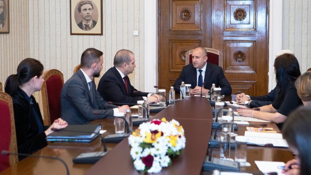 Президентът Румен Радев проведе среща днес на "Дондуков" 2 със