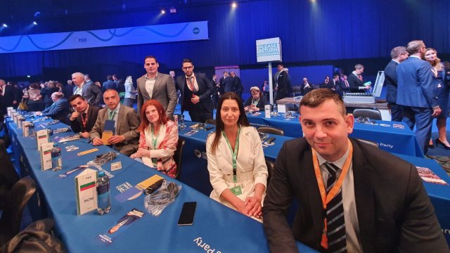 Европейската народна партия прие в сряда спешна резолюция с която