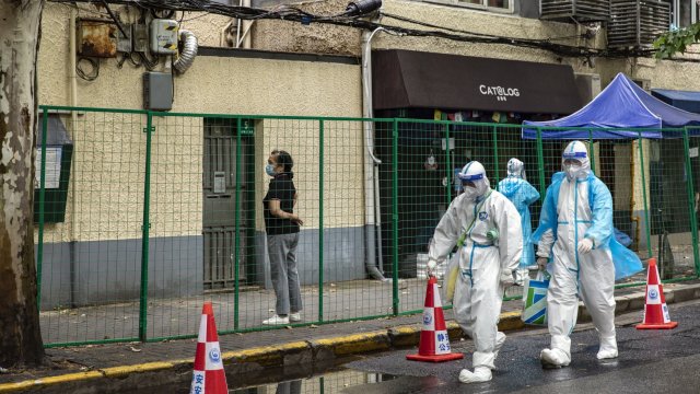 Китай отхвърли днес теорията че новият коронавирус може да е