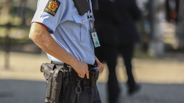 Най малко трима души са ранени един от които тежко