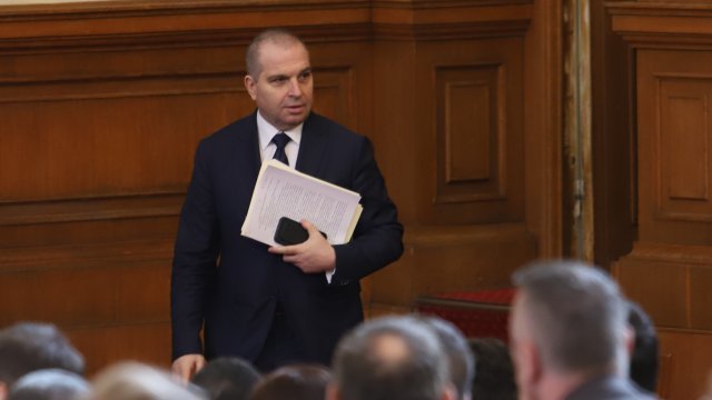 От "Продължаваме промяната" публикуваха документ от регионалния министър Гроздан Караджов