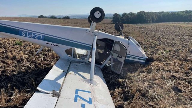 Инцидент с малък самолет край Созопол Пострадал е пилотът на