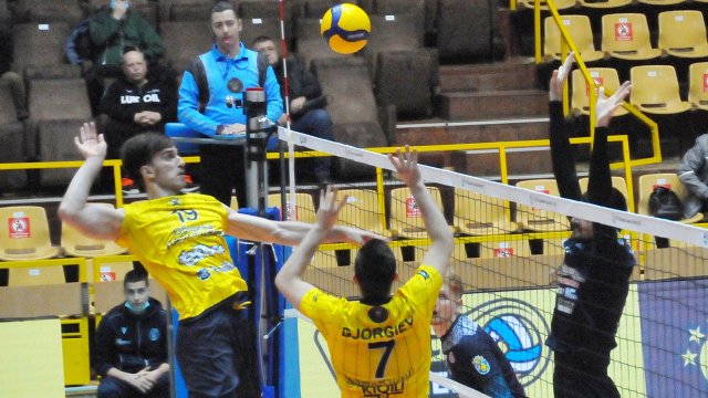 Шампионът на България Хебър Пазарджик продължава без грешка в първенството