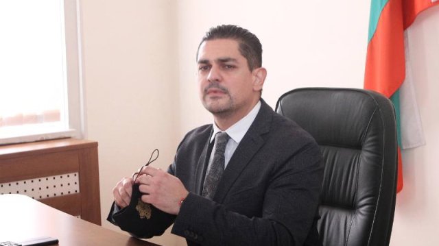 Министърът на младежта и спорта Радостин Василев говори след срещата