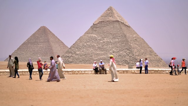 В Египет откриха непокътнат 16 метров древен папирусен свитък – първата