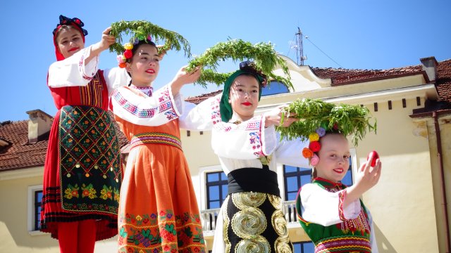 На днешния ден православната църква отбелязва църковния празник Лазаровден който