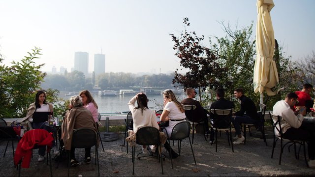 Белград тихо се превърна в гостоприемен пристан за хиляди руснаци