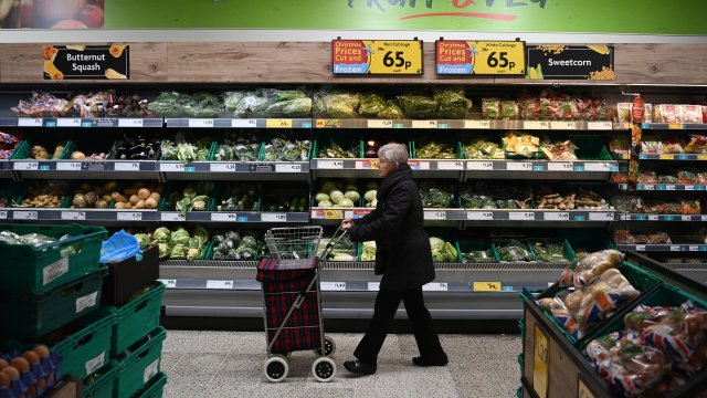Супермаркетите засилват собствените си продуктови линии опитвайки се да извлекат