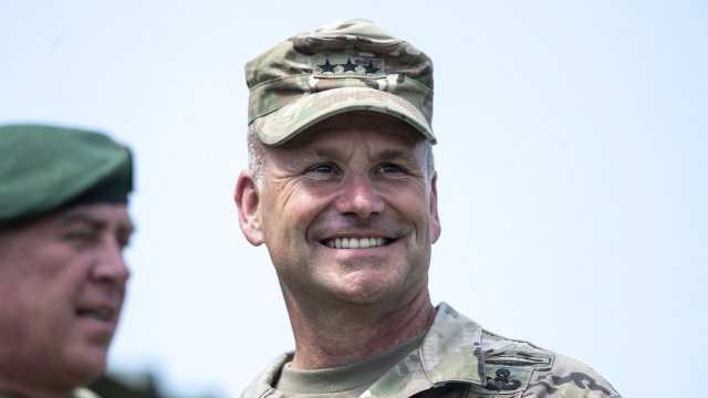 Генералът от американската армия Кристофър Каволи беше назначен за главнокомандващ