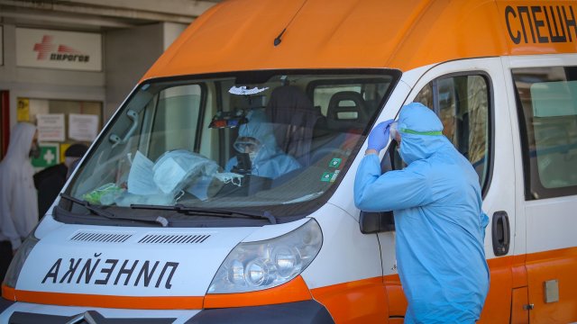 33 688 са починалите лица при които е била констатирана