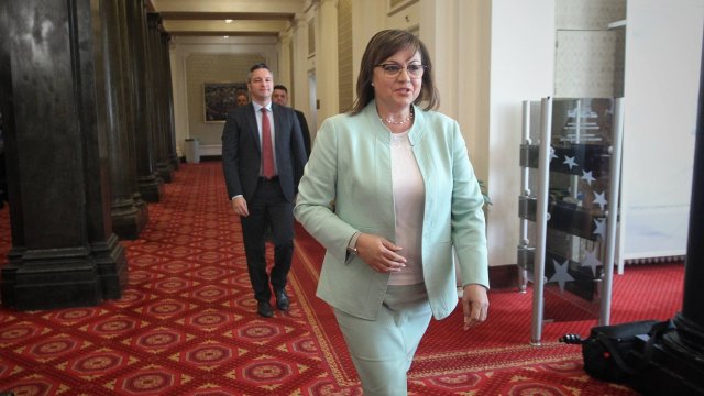 Лидерът на БСП Корнелия Нинова отсече че премиерът в оставка