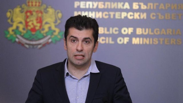 Кирил Петков вярва че си е спечелил могъщи врагове в