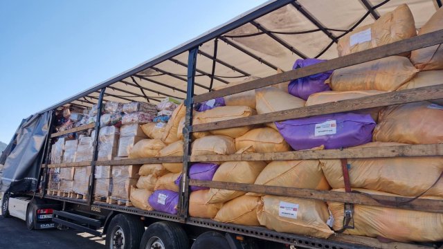 5000 походни легла изпрати ДПС за бедстващите хора в Турция