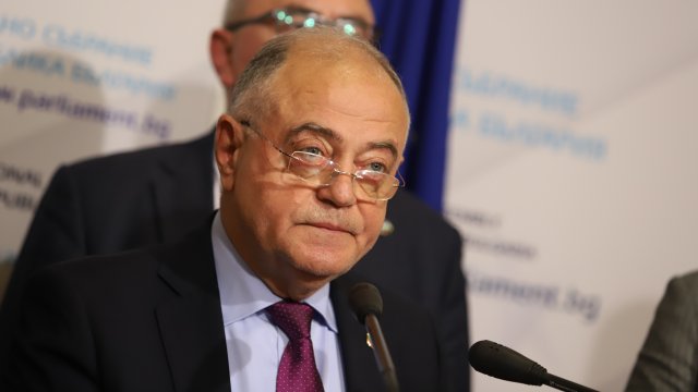 Следващата седмица Народното събрание ще разгледа предложението на 39 39 Демократична България 39 39