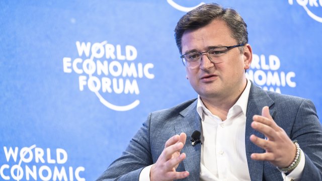 Министърът на външните работи на Украйна Дмитро Кулеба призова Запада