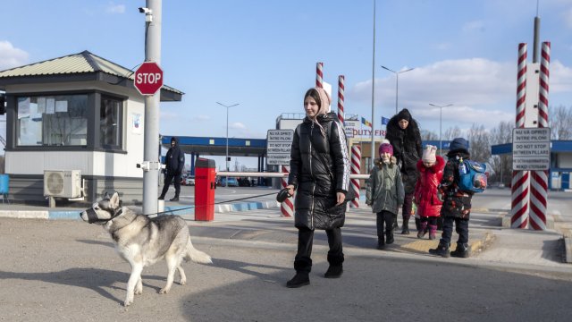 55 от бягащите от войната в Украйна остават в България
