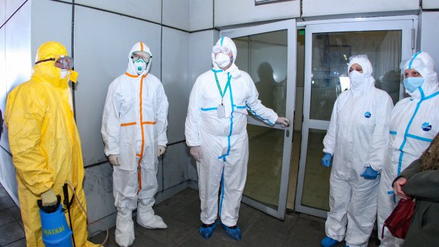 Новите регистрирани заразени през изминалото денонощие с коронавирус са 4