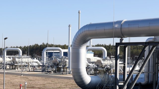 Транзитът на газ през Украйна може да спадне с още 25