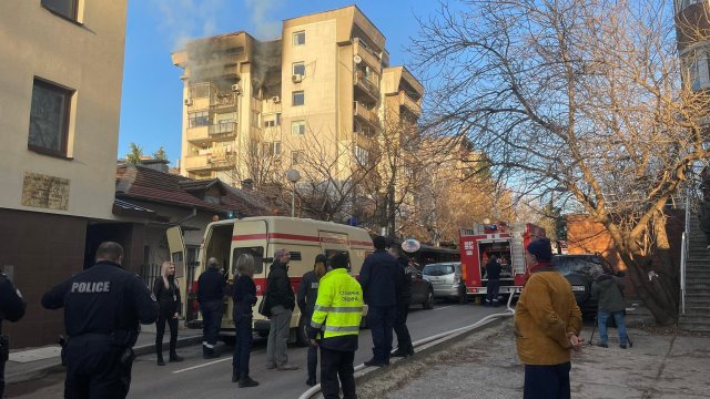 Пожар е избухнал в блок в столичния квартал Лозенец Кълба