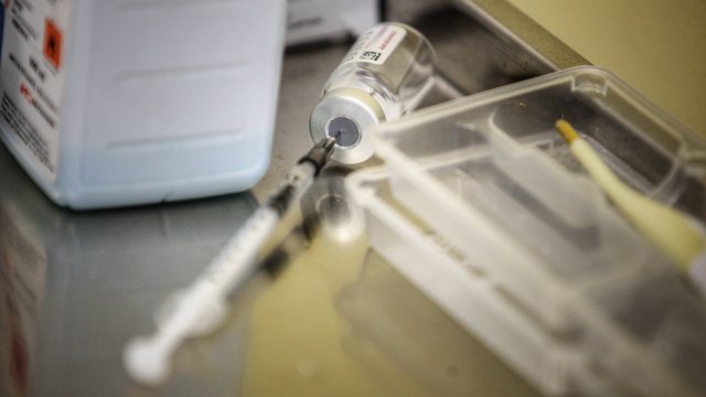 Имунизациите срещу Ковид 19 водели до ръст на сърдечно съдовите заболявания твърдят