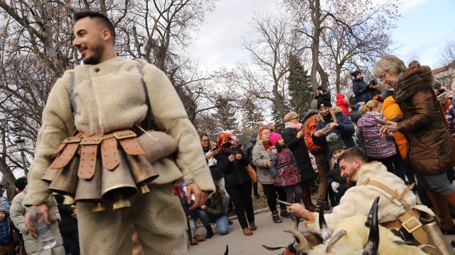 След тригодишна пауза Фестивалът на маскарадните игри Сурва  в Перник се завръща