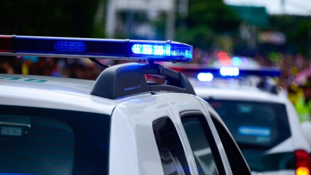 Най малко 9 души бяха убити когато три бомби поставени в