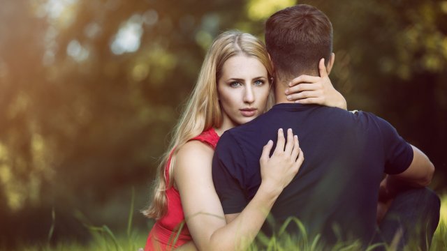 В любовта обикновено влагаме цялото си сърце Но ако взимаме