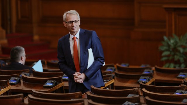 Академик Николай Денков е номинацията на Продължаваме промяната и ДБ