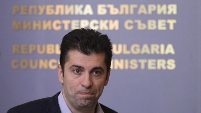 Депутати от Продължаваме промяната не са знаели предварително за решението