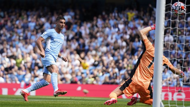 Мениджърът на Манчестър Сити Пеп Гуардиола потвърди че Барселона води