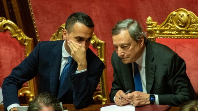 Италия се е запътила към разпускането на двете парламентарни камари