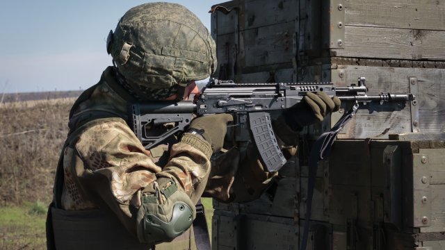 Най малко петима цивилни са били убити днес при украински обстрел