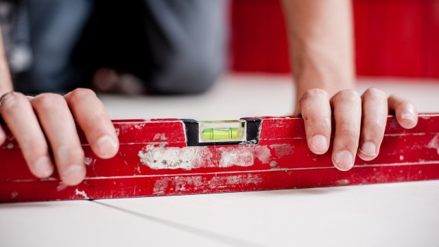 През последните седмици зачестиха сигналите за измами с ремонти на