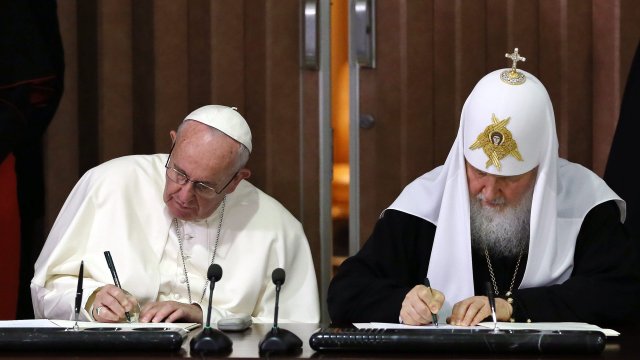 Руската православна църква разкритикува папа Франциск за това че е