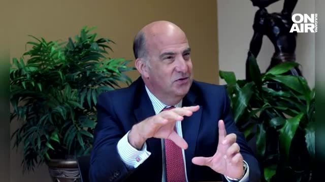 Новият посланик на Съединените щати Кенет Мъртън е утвърден от