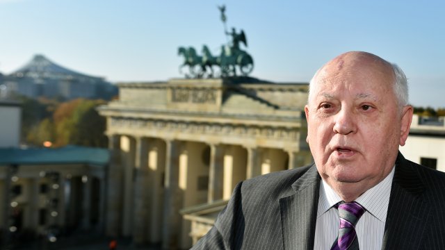 Медиите в Русия публикуват некролози биографични материали и коментари за