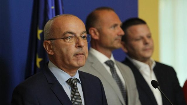 Народното събрание ще изслуша служебния премиер Гълъб Донев за отказания