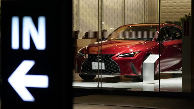 Японските автомобилни производители започват преследване на своите американски и китайски