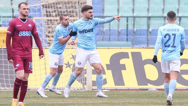 Арда спечели с 1 0 гостуването си на Септември от 19 я