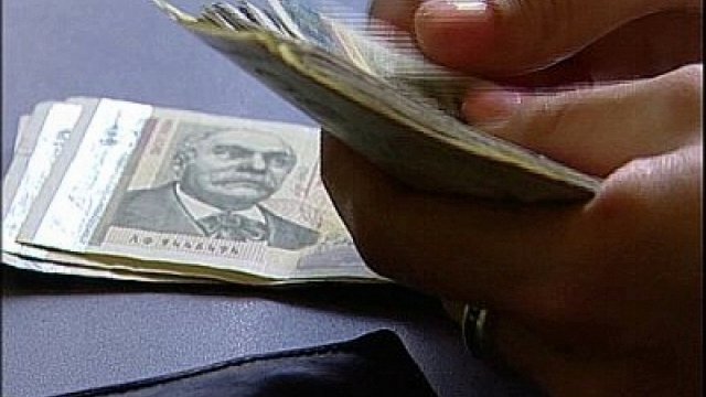 Горанов с условие за великденските за  пенсионерите