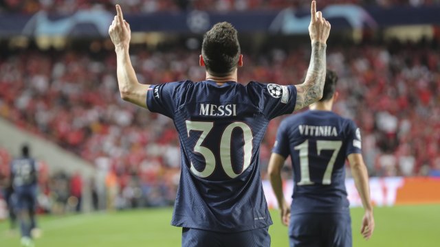 На 35 години той изживява втора младост която вече кара