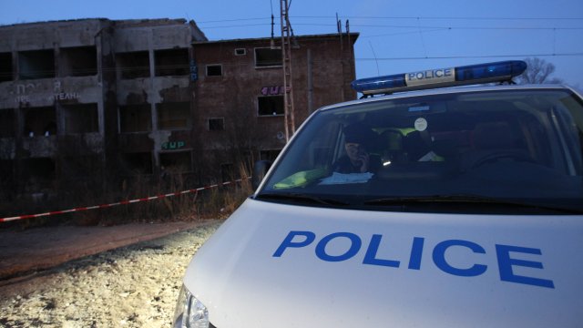 Човешки останки са открити край София Информацията че криминалисти са