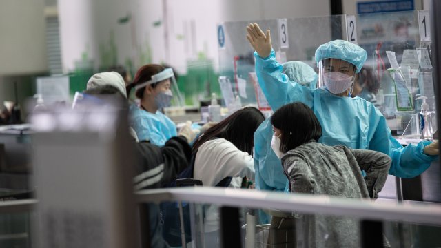 Китай регистрира най високия брой новозаразени с Ковид 19 от началото на