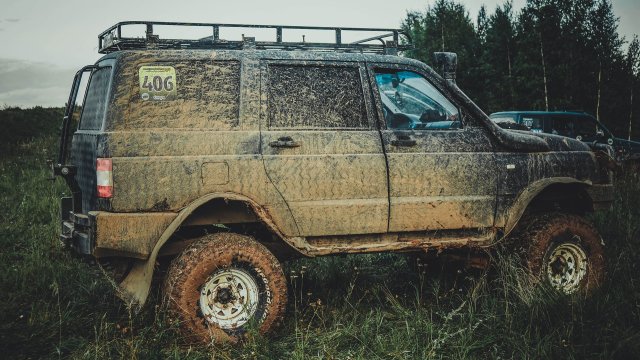 Списъкът с превозни средства които са подходящи за целите на военните е