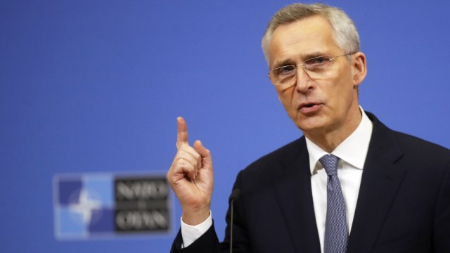 Въпросът с изпращането на бойни самолети за Украйна не е