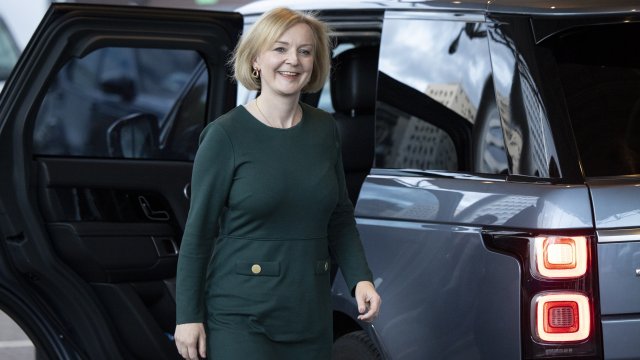 Хакери откраднаха личните данни на членовете на британския кабинет и