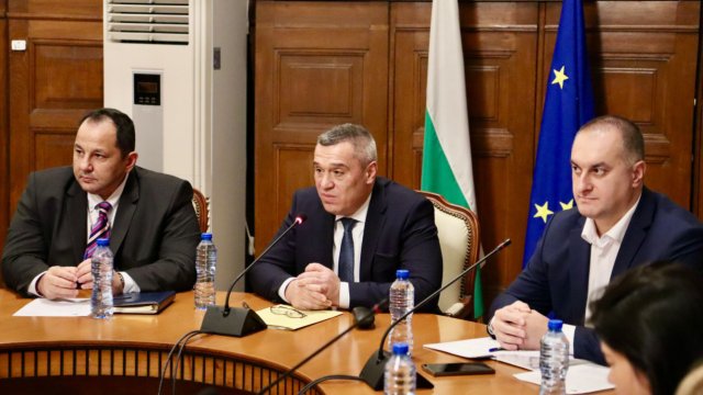 Активиран е и кризисният резерв на ЕС.