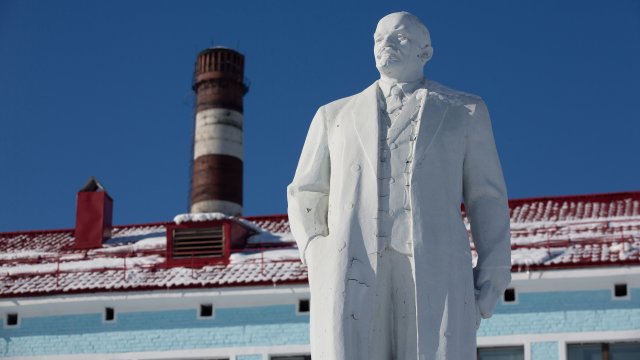 Руснакът Игор Тишковец естонката Пиле Мафучи грузинецът Иракли Русадзе и