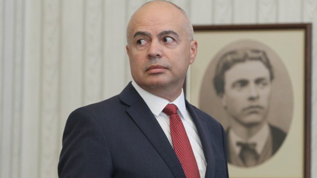 На финалната права от работата на настоящия парламент в кулоарите