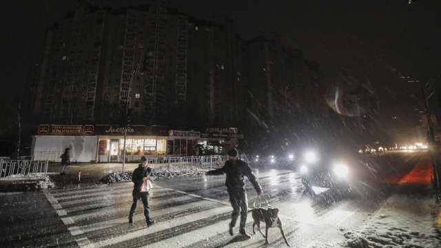 Метрото в Киев отново се движи, а водоснабдяването вече е